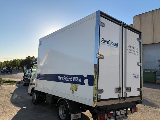 Camión caja isoterma y equipo de congelación de Rentpoint